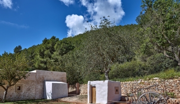 Resa Esatates for sale finca st rafael Ibiza modern 1 campo hill views.jpg